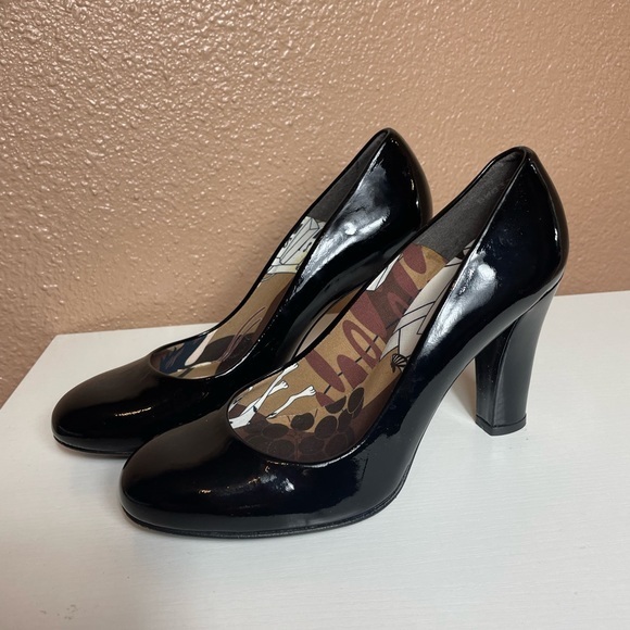 Stuart Weitzman Heels | Patent Leather Black Round Toe Pumps - Picture 8 of 14